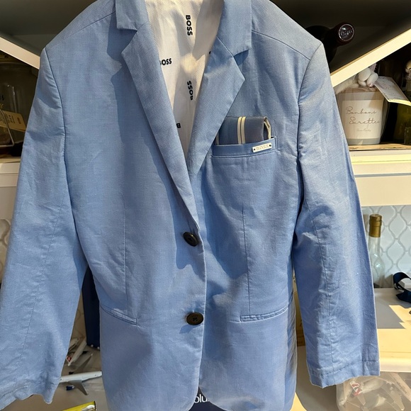 Kids authentic Hugo Boss linen suit - Picture 2 of 5